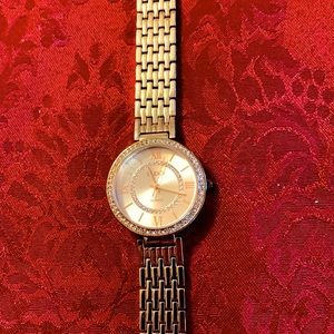 Studio watch like new